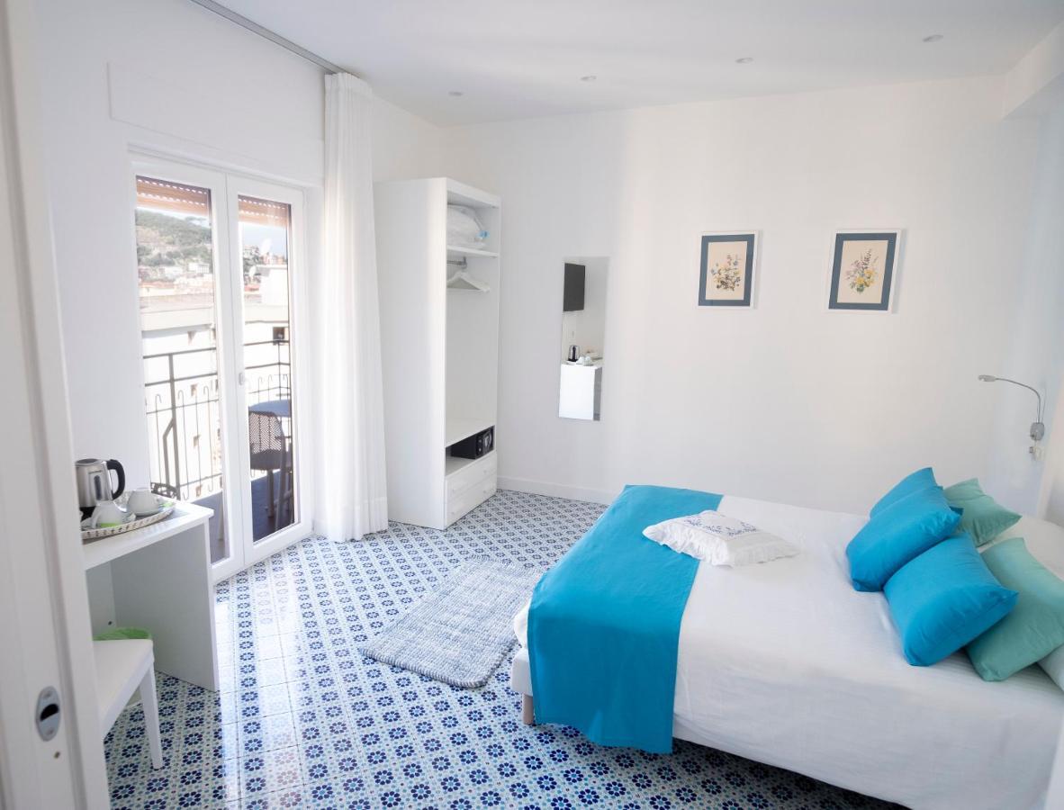 Domus Sole Bed and Breakfast Sorrento Exteriör bild